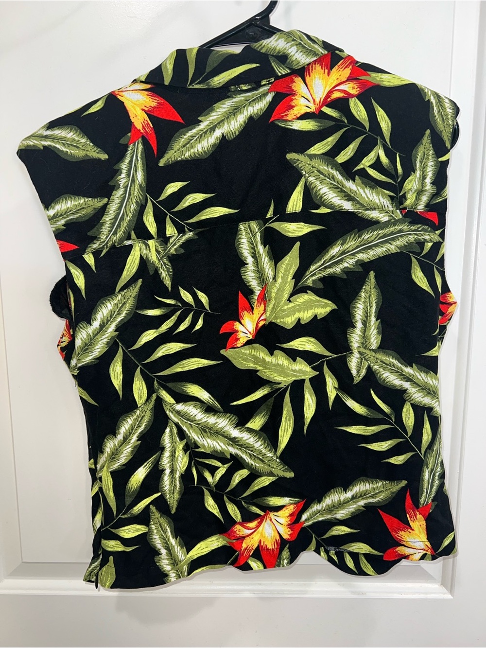 Rachel Zoe Sleeveless Tropical pattern Top black and green with shoulder pads - Picture 2 of 11